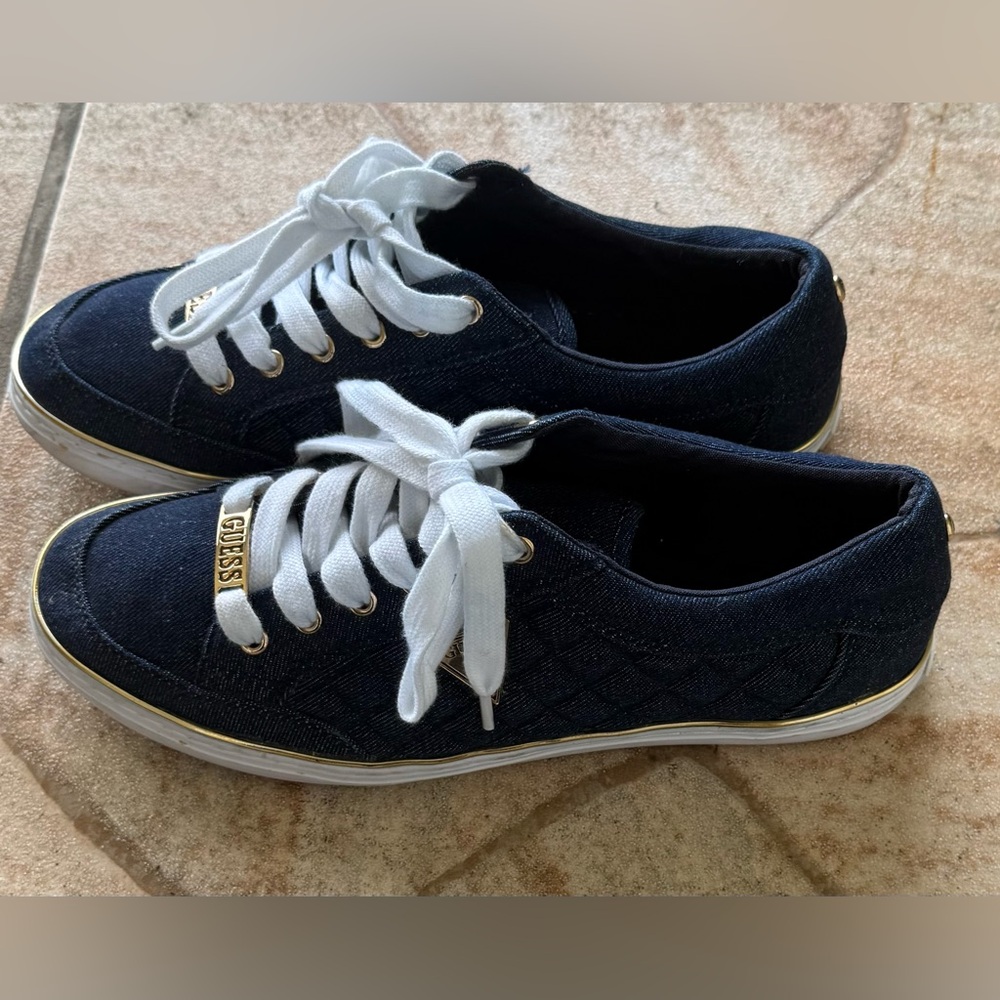 GUESS Navy Denim Low-Top Lace-Up Sneakers with White Laces